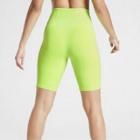 Athleta Stay Fly 9" Bike Short Neon Yellow Womens XS NWOT - Picture 2 of 13